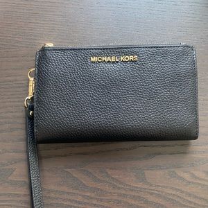 Michael Kors Women's Jet Set Travel Double Zip Wristlet